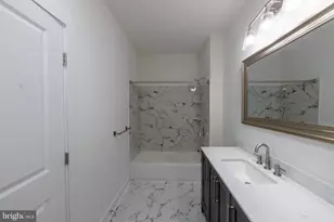 2721 W Mosher St, Baltimore, MD 21216 - Photo 17