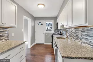 324 Woodbourne Ave, Baltimore, MD 21212 - Photo 15