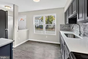 814 Showell Ct, Baltimore, MD 21202 - Photo 3