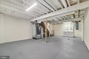 814 Showell Ct, Baltimore, MD 21202 - Photo 23