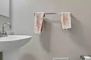 143 N Kenwood Ave, Baltimore, MD 21224 - Photo 25