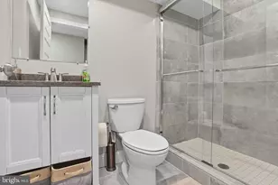 143 N Kenwood Ave, Baltimore, MD 21224 - Photo 23