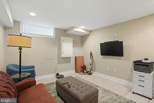 143 N Kenwood Ave, Baltimore, MD 21224 - Photo 21