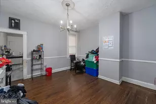 3215 Phelps Ln, Baltimore, MD 21229 - Photo 3