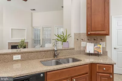 5303 Wyndholme Circle #401, Baltimore, MD 21229 - Photo 17