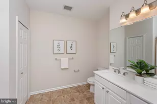 5303 Wyndholme Cir, Baltimore, MD 21229 - Photo 35