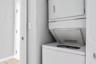 23 Pierside Dr, Baltimore, MD 21230 - Photo 13