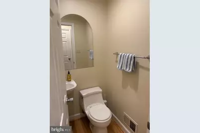 132 N Bradford St, Baltimore, MD 21224 - Photo 19