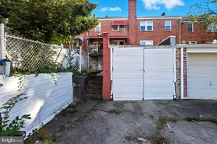 1546 Lochwood Rd, Baltimore, MD 21218 - Photo 17