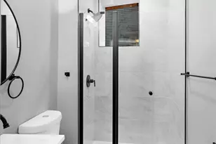 2617 N Calvert St, Baltimore, MD 21218 - Photo 11