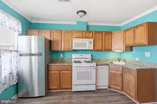 3547 Benzinger Rd, Baltimore, MD 21229 - Photo 11