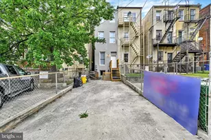 221 E Lafayette Ave, Baltimore, MD 21202 - Photo 29