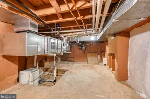 204 S Chester St, Baltimore, MD 21231 - Photo 43