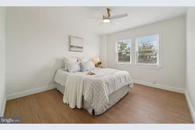 827 N Augusta Avenue, Baltimore, MD 21229 - Photo 17