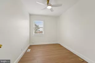 827 N Augusta Ave, Baltimore, MD 21229 - Photo 11