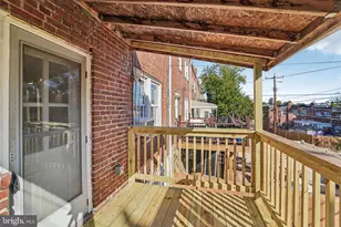 827 N Augusta Ave, Baltimore, MD 21229 - Photo 25