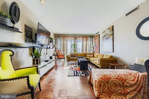 3601 Clarks Ln, Baltimore, MD 21215 - Photo 13