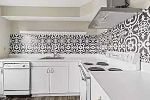 911 Charles Street S, Baltimore, MD 21201 - Photo 15