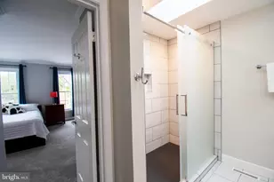 1200 S Kenwood Ave, Baltimore, MD 21224 - Photo 23