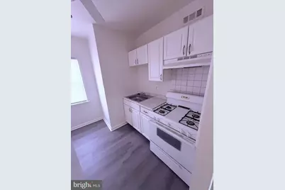 520 Baltic Avenue #B, Baltimore, MD 21225 - Photo 1