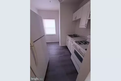 520 Baltic Avenue #B, Baltimore, MD 21225 - Photo 3