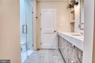 801 S East Ave, Baltimore, MD 21224 - Photo 29