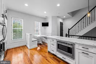 1252 Dockside Cir, Baltimore, MD 21224 - Photo 11