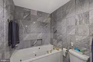 3801 Canterbury Rd, Baltimore, MD 21218 - Photo 19