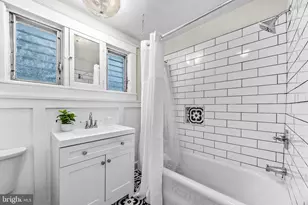 307 E Lake Ave, Baltimore, MD 21212 - Photo 37