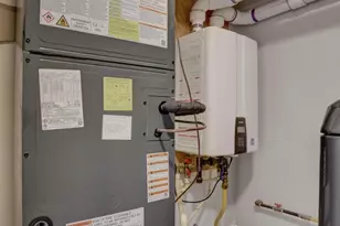 2308 E Fairmount Ave, Baltimore, MD 21224 - Photo 13