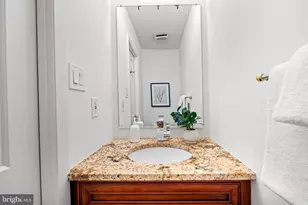 254 Waxter Wy, Baltimore, MD 21217 - Photo 19