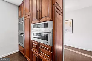 254 Waxter Wy, Baltimore, MD 21217 - Photo 17