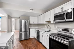 4021 Park Heights Ave, Baltimore, MD 21215 - Photo 13