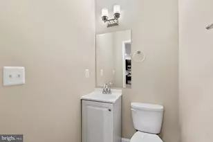 2100 N Smallwood St, Baltimore, MD 21216 - Photo 17