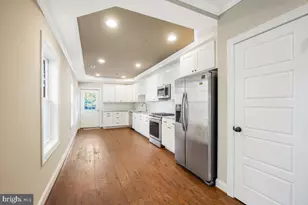 238 S Collington Ave, Baltimore, MD 21231 - Photo 17