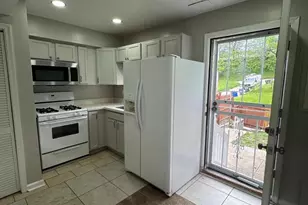 450 Roundview Rd, Baltimore, MD 21225 - Photo 3