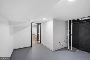 519 S Kenwood Ave, Baltimore, MD 21224 - Photo 27