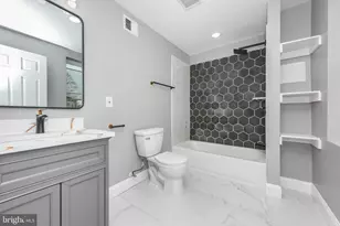 1064 W Fayette St, Baltimore, MD 21223 - Photo 19