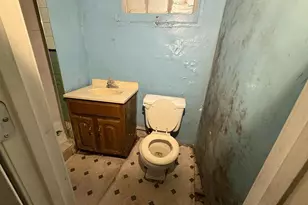 38 N Monastery Ave, Baltimore, MD 21229 - Photo 15