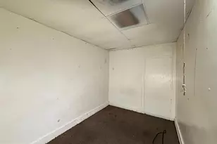 2706 Winchester St, Baltimore, MD 21216 - Photo 7