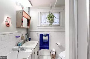 2906 N Loudon Ave, Baltimore, MD 21216 - Photo 9