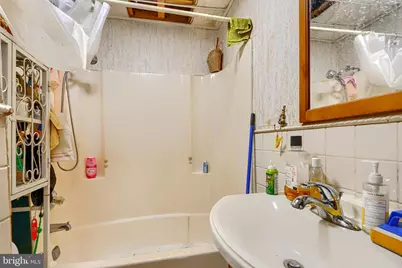 3819 Park Heights Avenue, Baltimore, MD 21215 - Photo 17