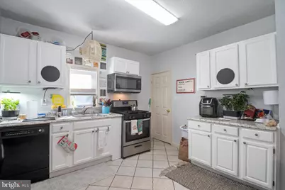 806 Pontiac Avenue, Baltimore, MD 21225 - Photo 5