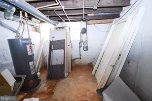 2101 W Baltimore Street W, Baltimore, MD 21223 - Photo 33