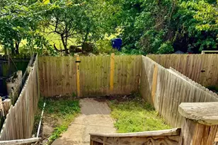 1019 W Fayette St, Baltimore, MD 21223 - Photo 29