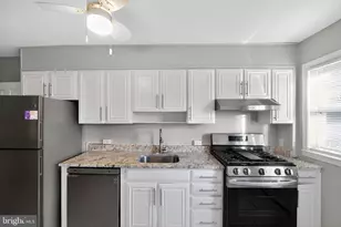 1017 Wicklow Rd, Baltimore, MD 21229 - Photo 19