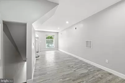 805 N Patterson Park Avenue, Baltimore, MD 21205 - Photo 11