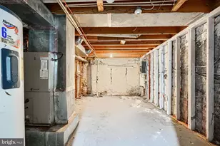 1127 Sargeant St, Baltimore, MD 21223 - Photo 27