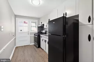 3658 Greenvale Rd, Baltimore, MD 21229 - Photo 13