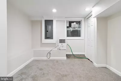 912 N Milton Avenue, Baltimore, MD 21205 - Photo 37